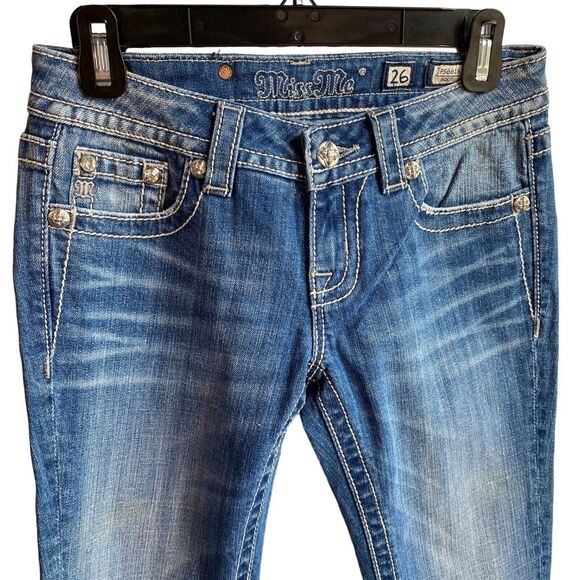 Miss Me Jeans Women's Size 26 boot cut Denim Rhinestone cross embelished Pockets - Picture 3 of 13